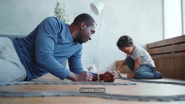فوتیج Family Building Train Set